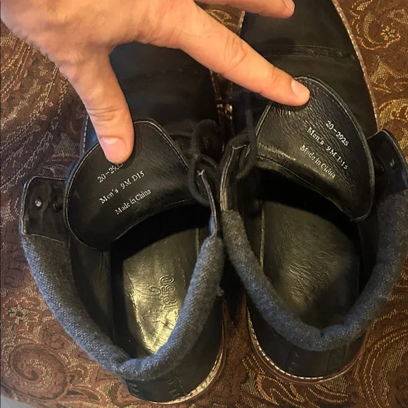 Johnston & Murphy Black Leather Men's Boots - MAKE OFFER!! - Picture 4 of 5